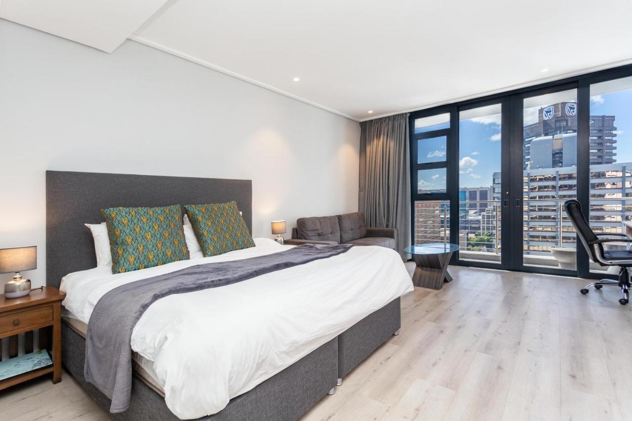 Luxurious 16 On Bree Studio Apartment - Harbour Views Cape Town Bagian luar foto