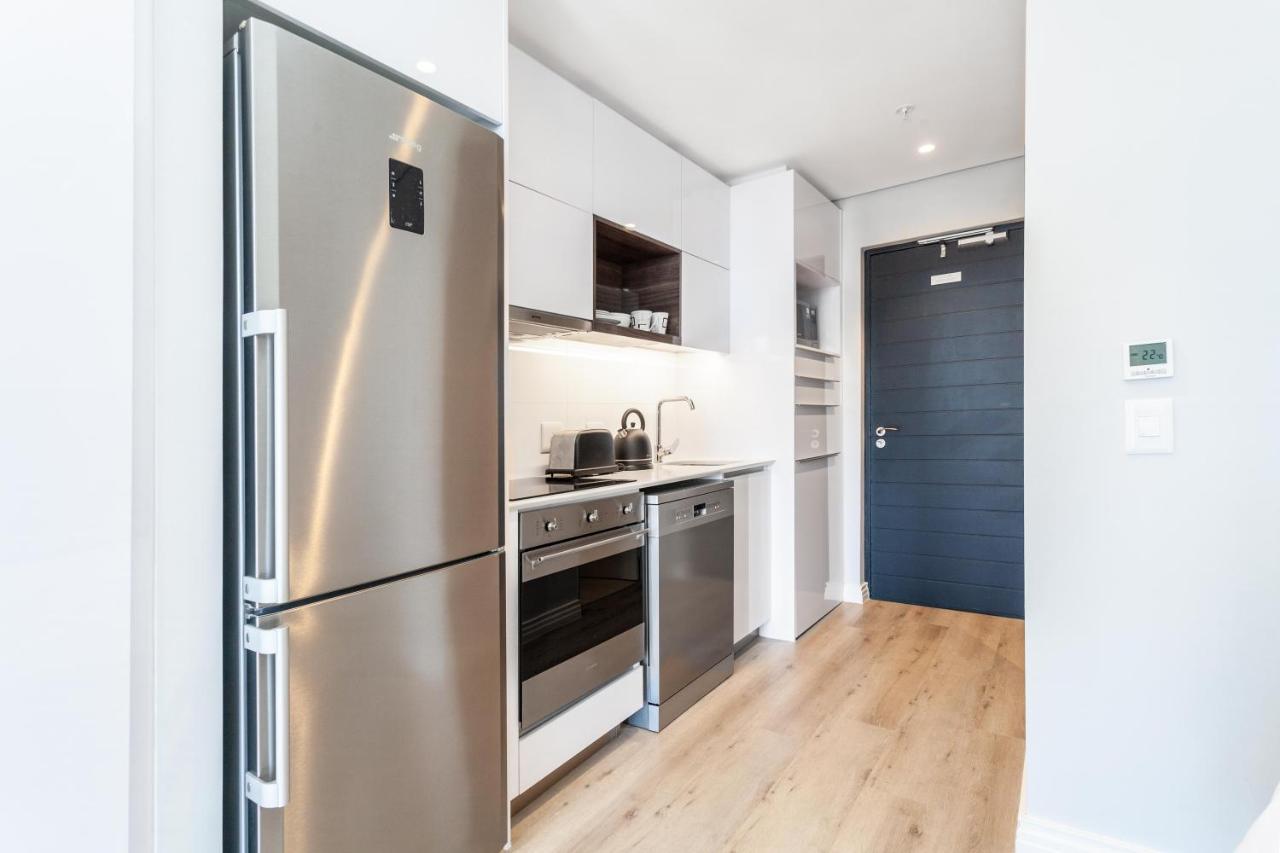 Luxurious 16 On Bree Studio Apartment - Harbour Views Cape Town Bagian luar foto